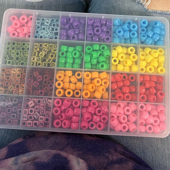 Rainbow Pony Beads Set *New* - Picture 3 of 3